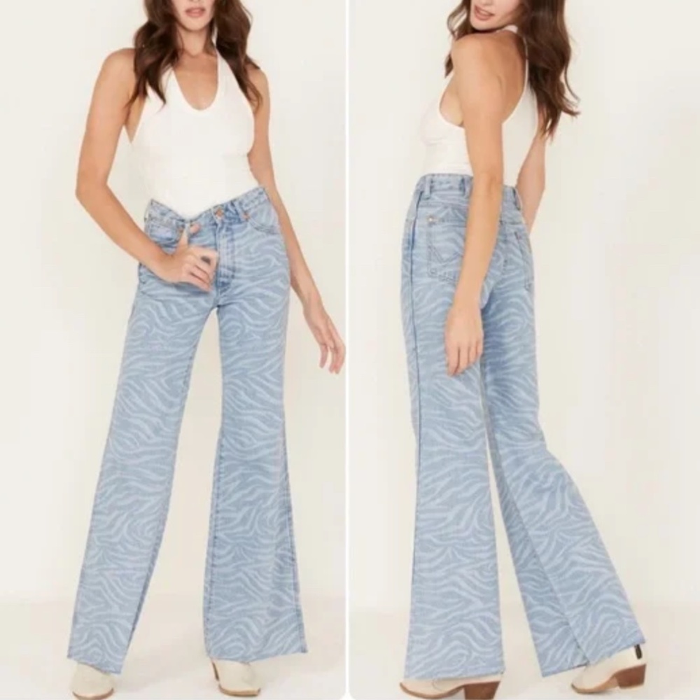 Wrangler Meow Laser Tiger Print Wanderer 622 Flare Jeans 25 X 34